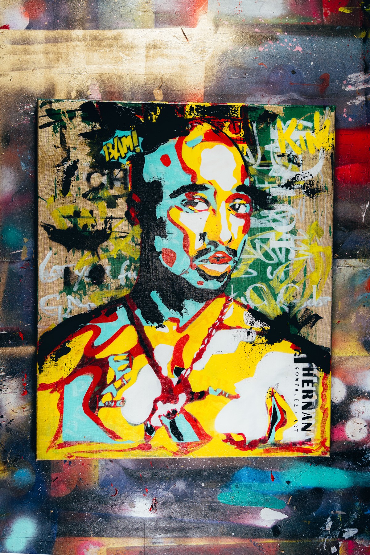 Tupac · Multicolour portrait painting by Hernán González, photographed by Pauli
